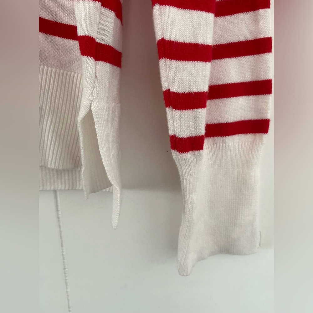 Marled LOVE Sweater Red Stripe White Crewneck Pullover Size Medium - Picture 7 of 11